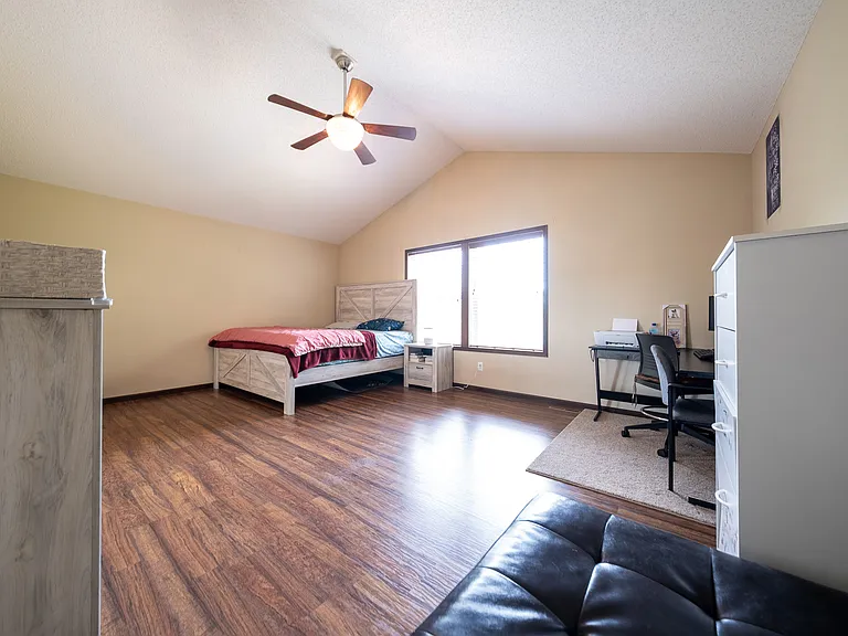 1635 Breton St — Photo 13