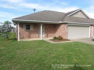 2004 Country Club Pl, Jackson, MO 63755