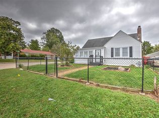 2103 W Center St, Decatur, IL 62526