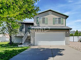 2144 W 2075 N, Clinton, UT 84015