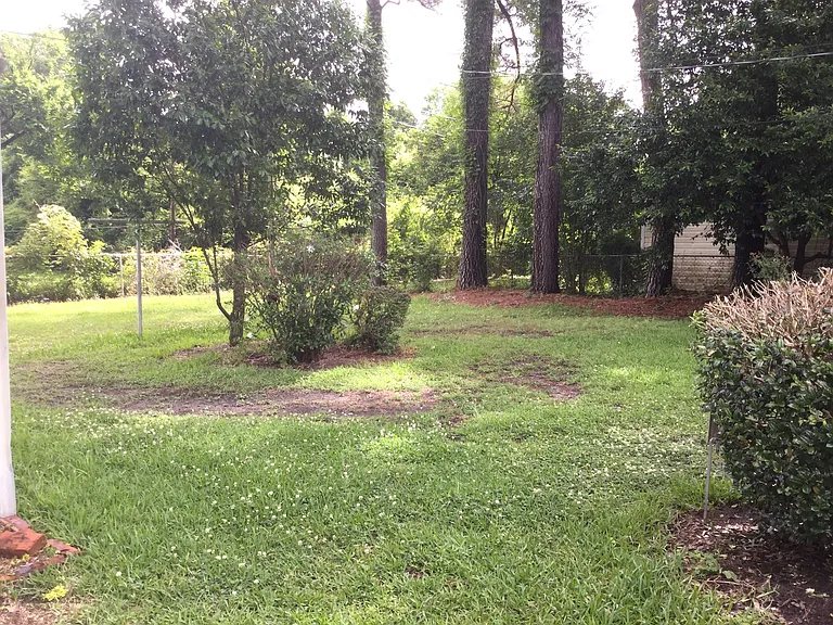 1620 Colonial Way — Photo 16
