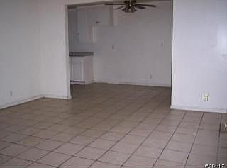 2nd image of 2 Eastridge Ln