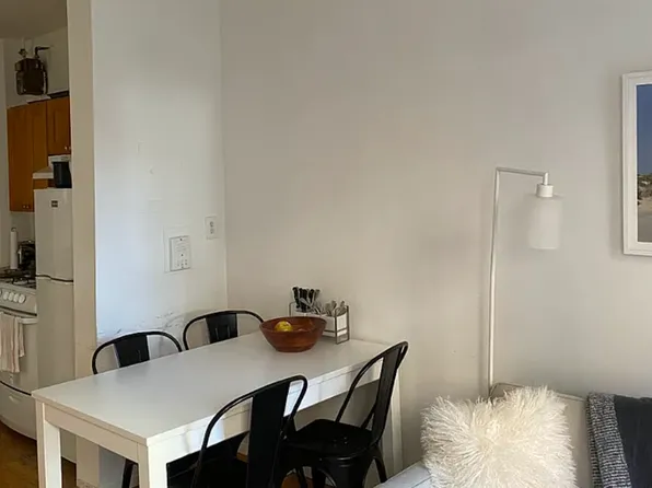 206 Thompson Street 6 image 2 of 6