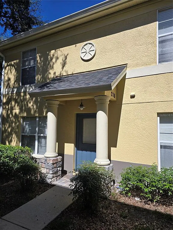 3 bed, 2.5 bath, 1408 sqft, $1,850 — Photo 2