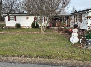 409 Oak St, Hopwood, PA 15445