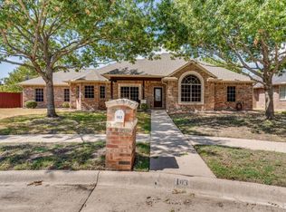 103 Dovehill Cir, Red Oak, TX 75154