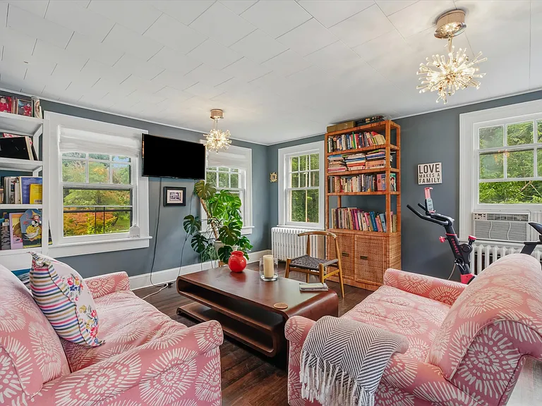 108 Hooker Ave — Photo 14