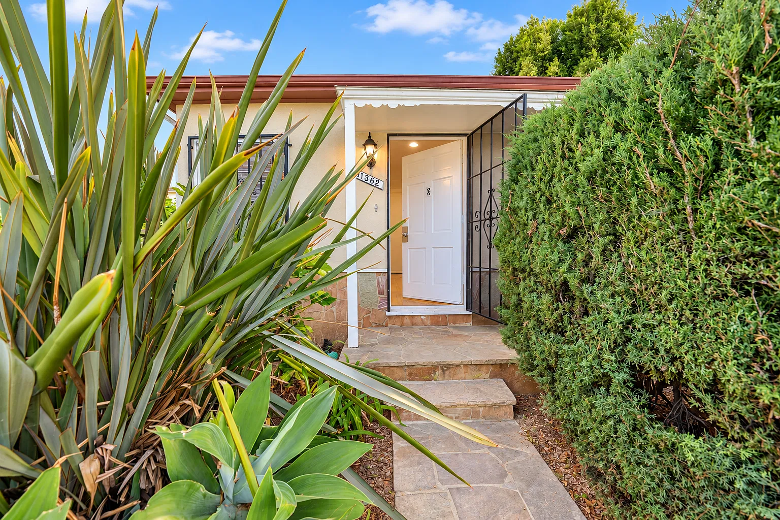 11362 Exposition Blvd — Photo 1