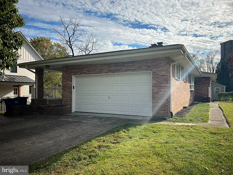 3601 S 14th St — Photo 58
