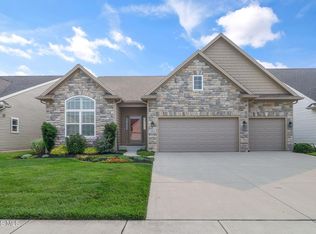 3812 Windward Dr, Sylvania, OH 43560