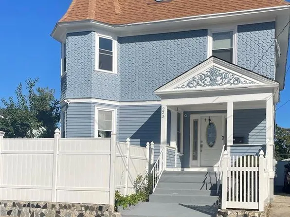 223 Massachusetts Ave, Providence, RI 02905