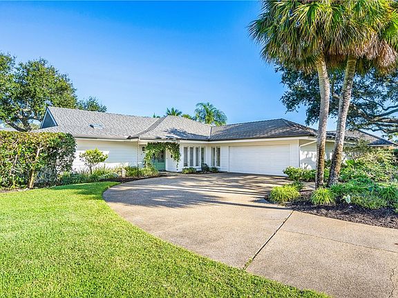5th image of 1780 Seagrove Dr