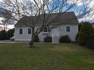 16 Shaw Rd, Fairhaven, MA 02719