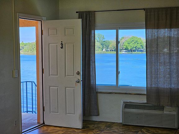 2nd image of 3637 N Orange Blossom Trl Floor 3