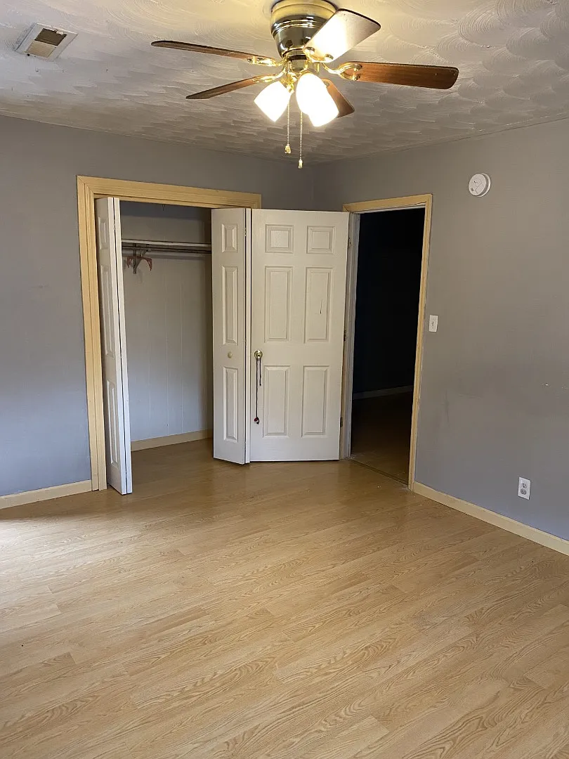 10835 Bent Branch Rd — Photo 3