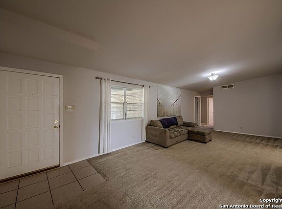 3rd image of 213 Lemonwood Ave