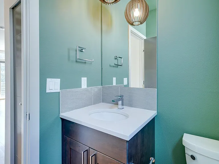 3835 Gilman Ave W — Photo 14