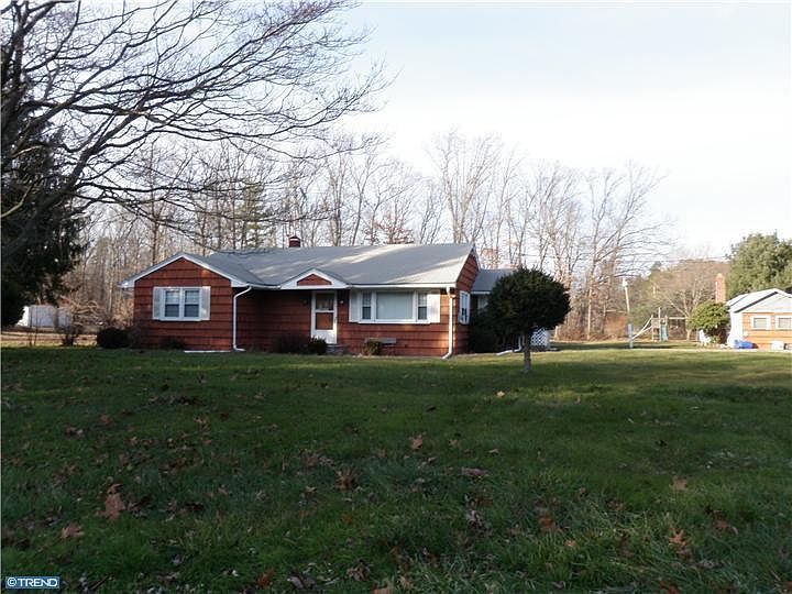 2nd image of 4299 Coles Mill Rd