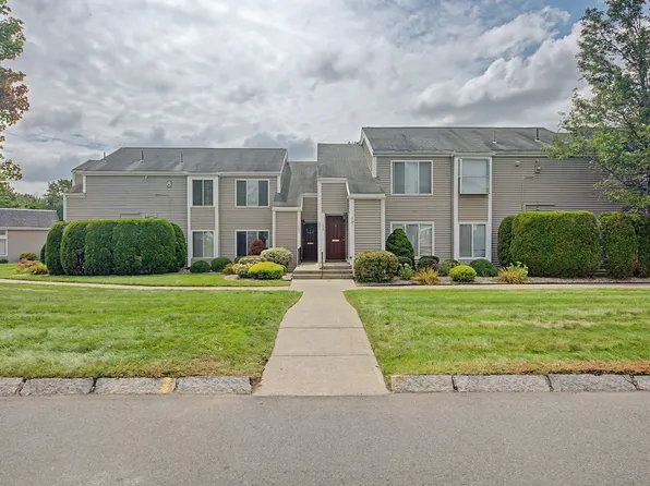 203 Nassau Dr, Springfield, MA 01129