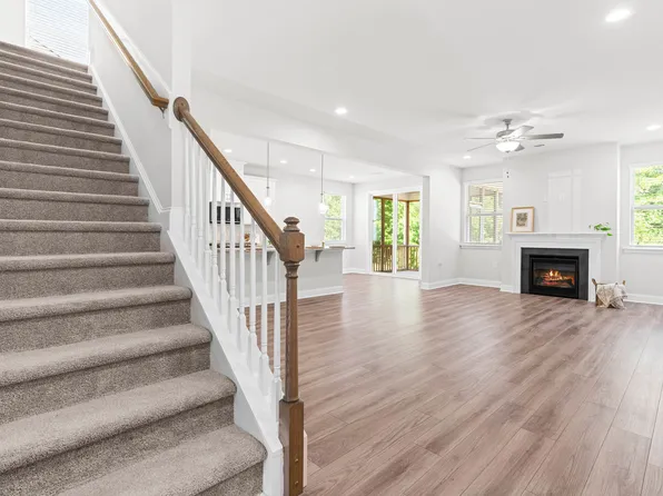 350 Mallard Loop Dr, Clayton, NC 27527