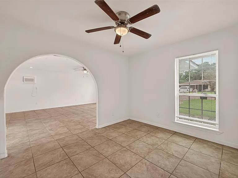 6311 Tall Willow Dr — Photo 7