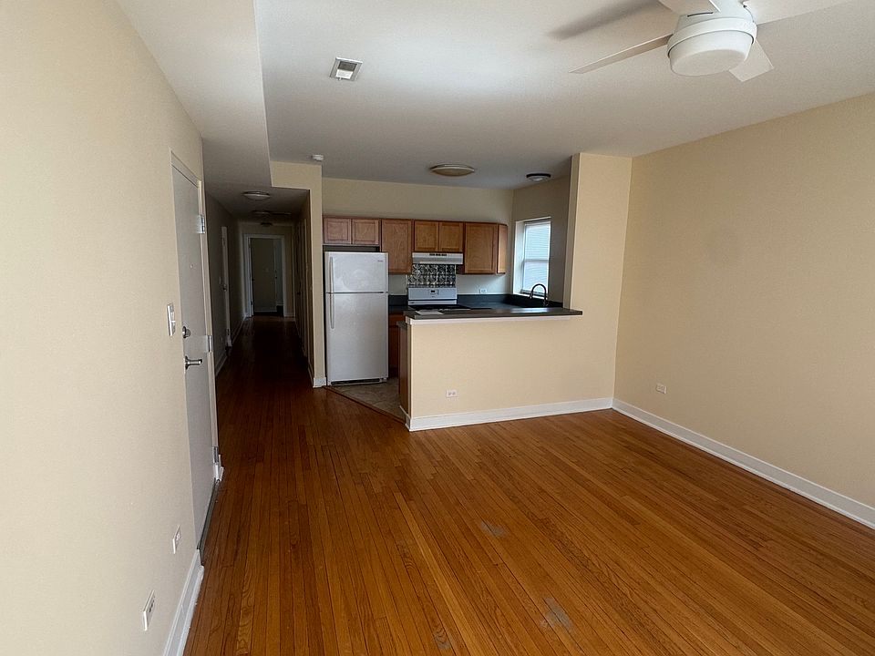 1st image of 2648 W 62nd St #204