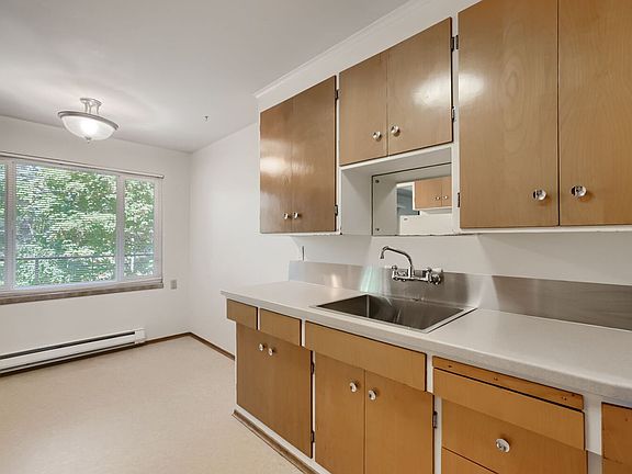 3rd image of 8257 Corliss Ave N APT 6
