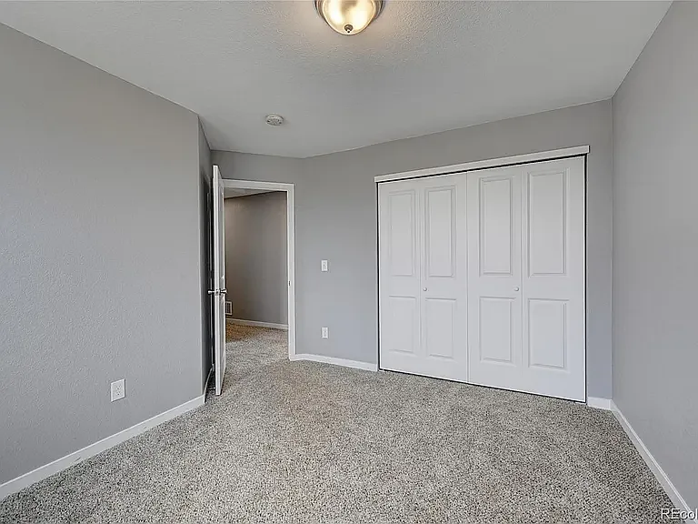 589 S 3rd Ave — Photo 22