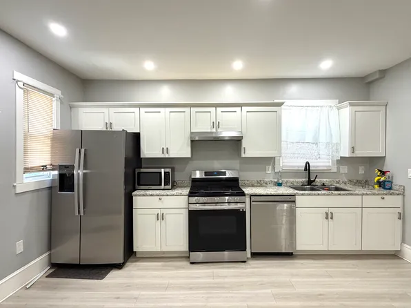 46 Edwin St #1, Dorchester Center, MA 02124