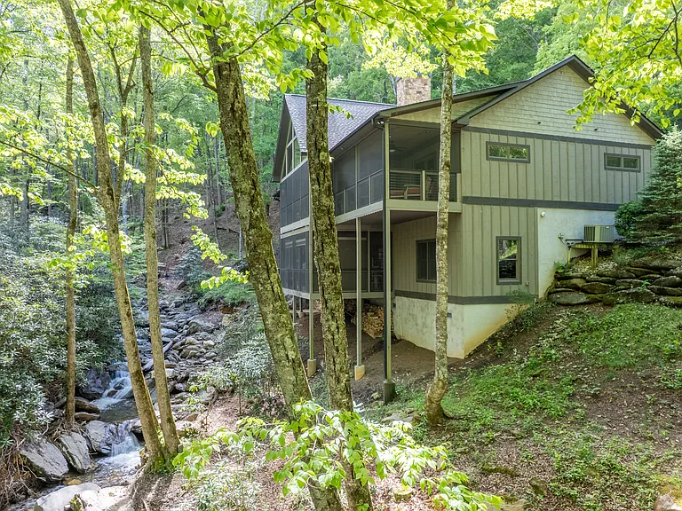 350 Celo Cove Dr — Photo 21