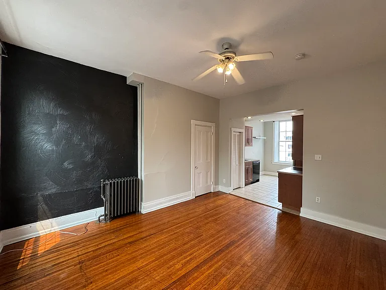 211 E King St #2 — Photo 13