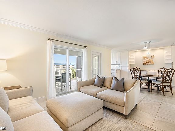 5th image of 25720 Hickory Blvd APT 720
