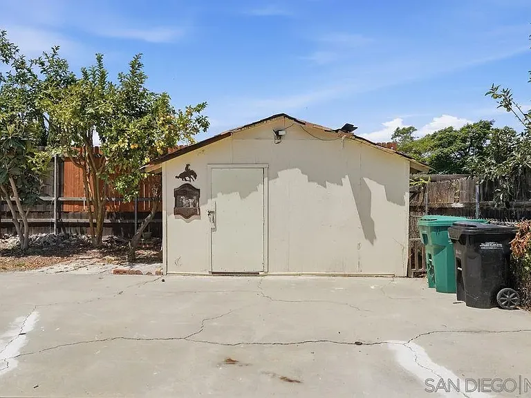 3942 Casita Way — Photo 28