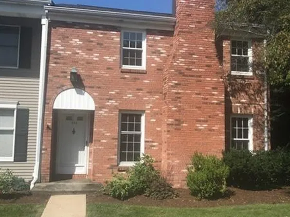 660 Georgetowne Vlg, Indiana, PA 15701