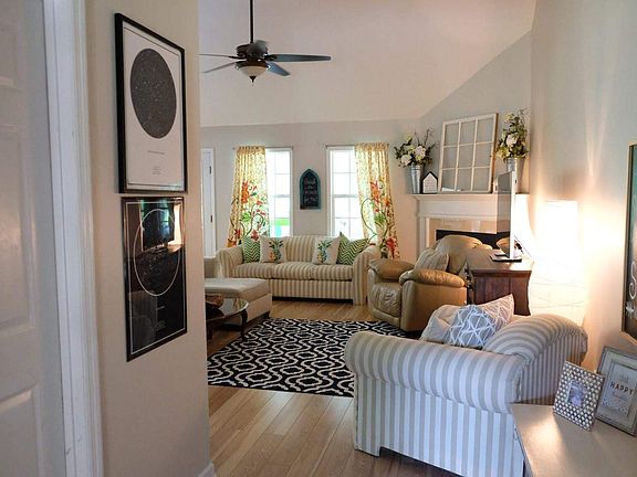 Entryway -> Den/living room.