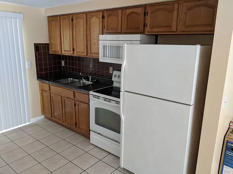6612 Jefferson St — Photo 11