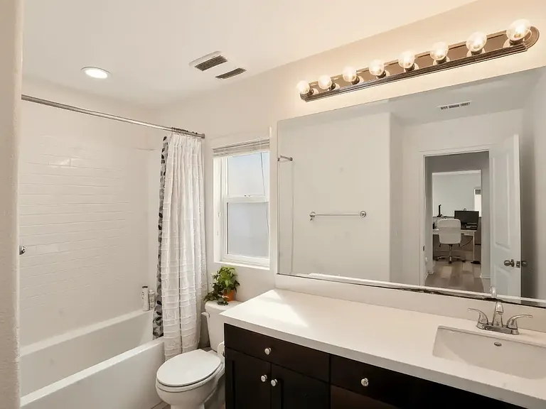 24235 Lilac Ln — Photo 11