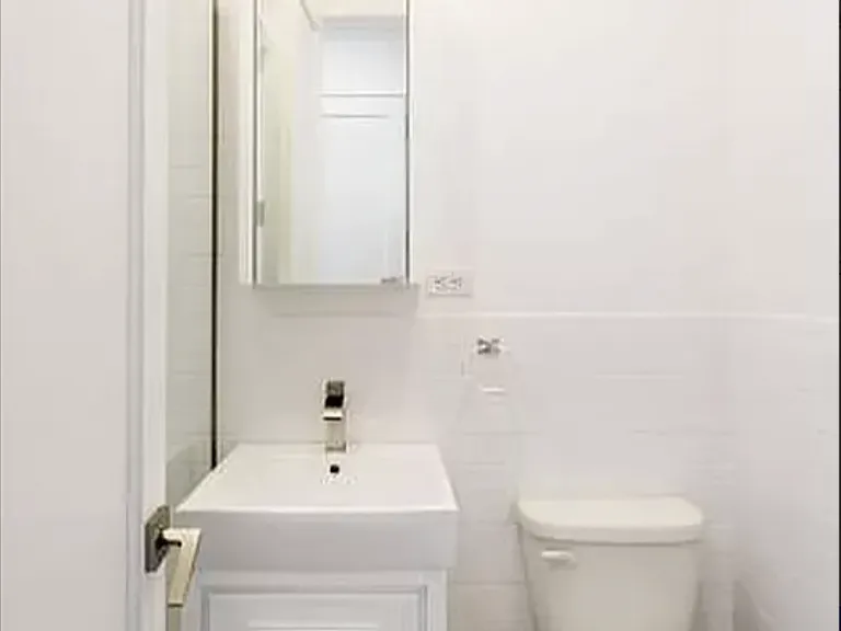 239 Mulberry St #9 — Photo 2