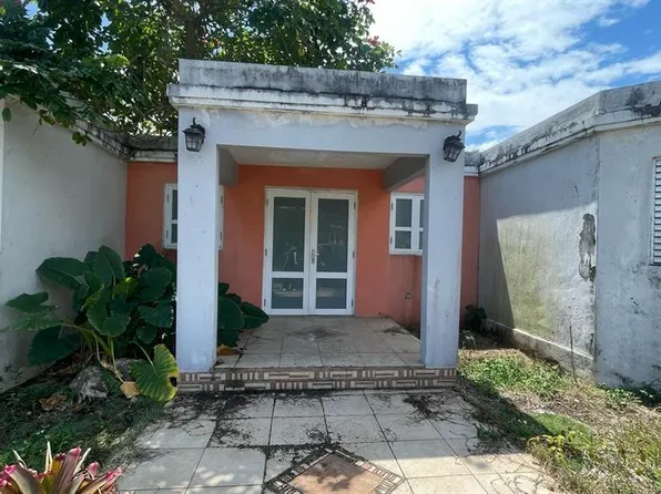 F6 Caoba, Dorado, PR 00646