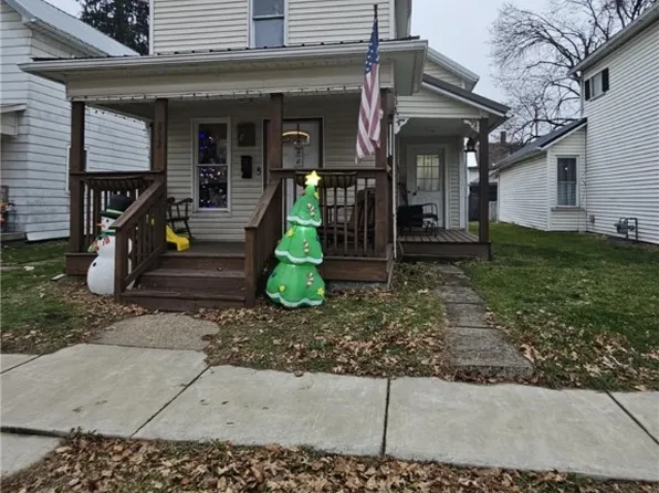 513 S 10th St, Coshocton, OH 43812