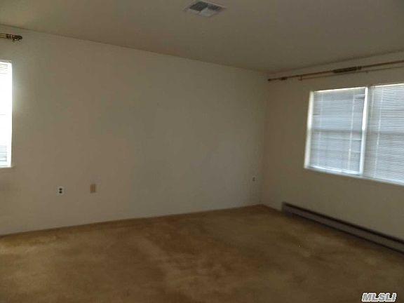5th image of 139 Revere Dr