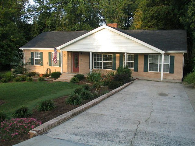 1st image of 307 Auten Cir