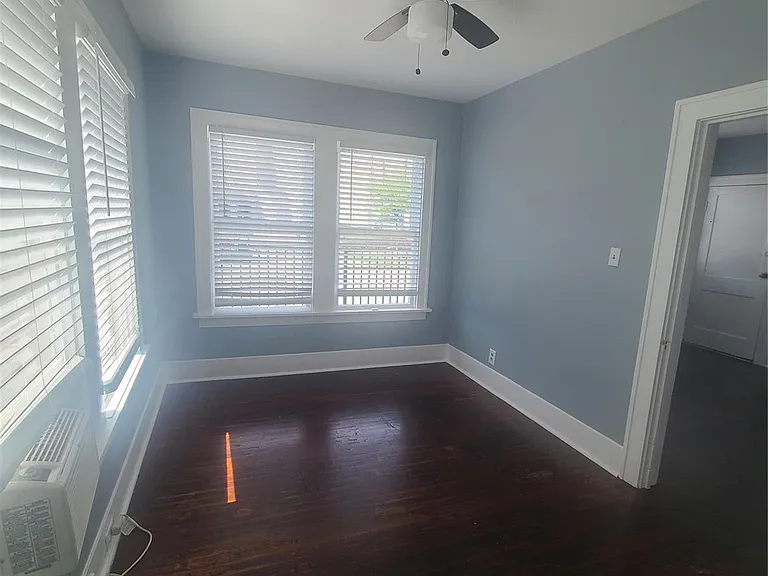 4414 Woodside St #10 — Photo 10