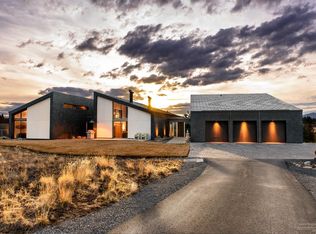 18625 Macalpine Loop, Bend, OR 97702