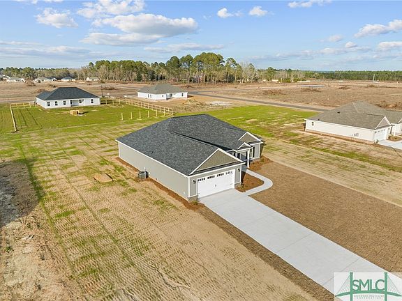 2nd image of 516 Doyle Lane