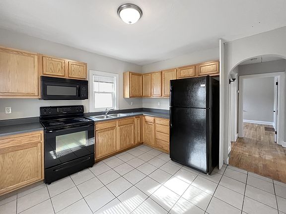 4th image of 9610 W Milton Ave