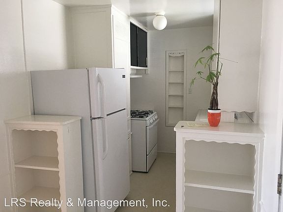 3rd image of 2598 Amherst Ave