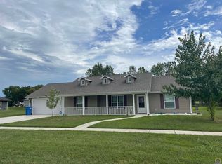 2024 NE Madison St, Topeka, KS 66608