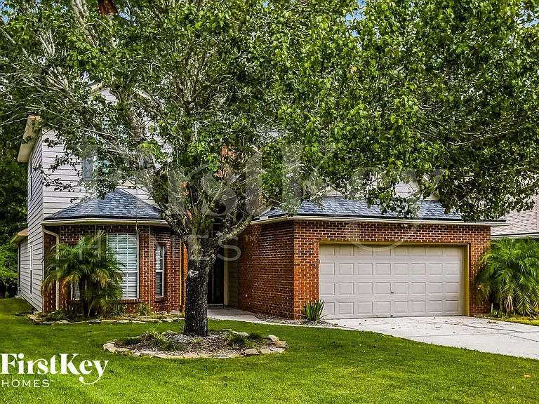 2132 Pebble Creek Ln — Photo 2
