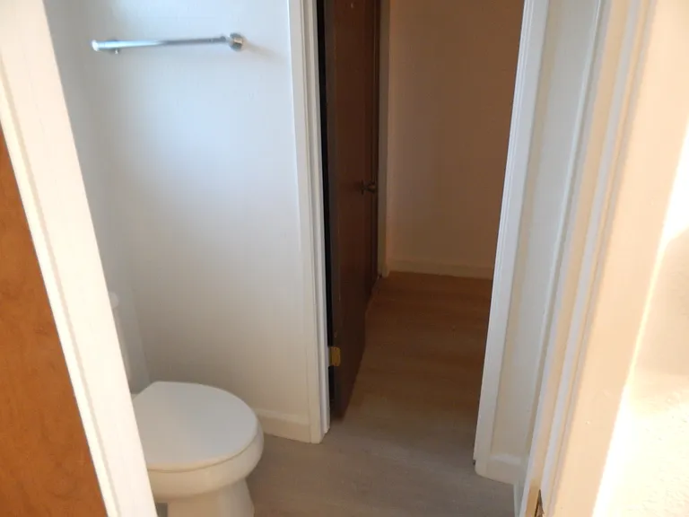 3339 Laguna Ave — Photo 12